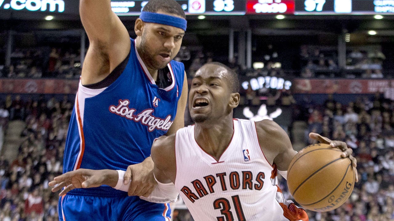 Clippers outscore Raptors despite 51 points by Terrence Ross